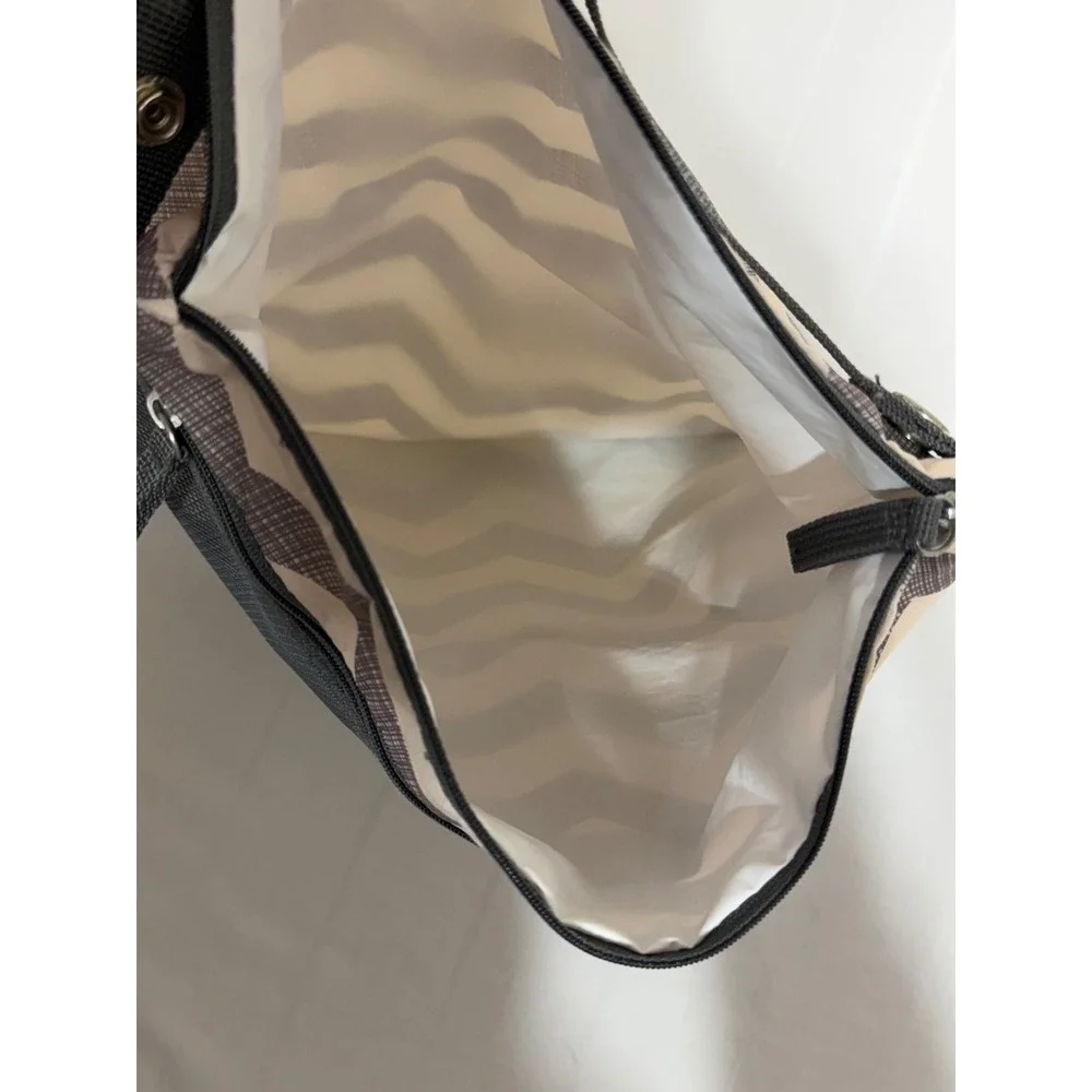 Skip Hop Wet Dry Bag Grey Chevron Waterproof Stroller Organizer Mesh Pocket